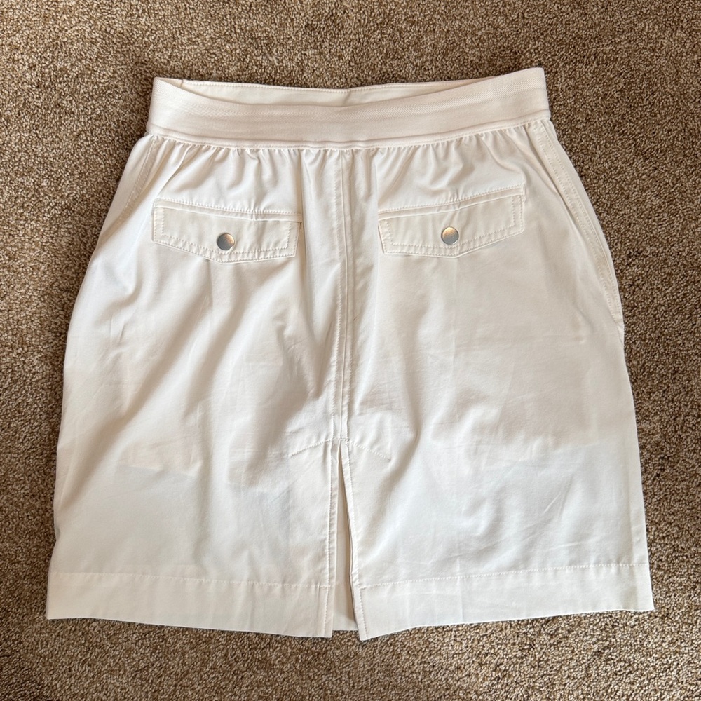 Athleta Vienna Ivory Cargo Skort Size 4 - Picture 6 of 13